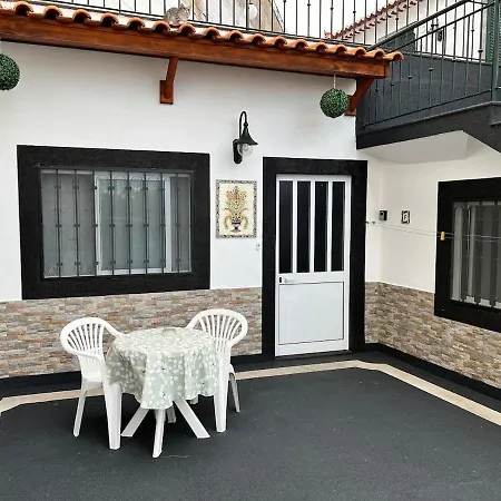 Funchal-studio-sleeps4-freeparking * Funchal (Madeira)