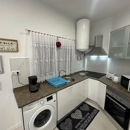 Appartamento Funchal-studio-sleeps4-freeparking Funchal (Madeira)
